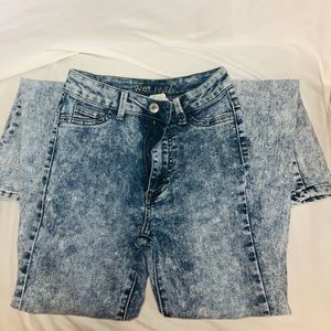 High Waisted Acid Wash Jeans